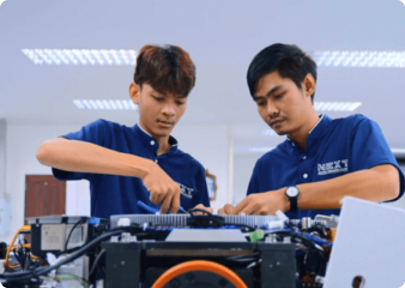 NEXT Robotics